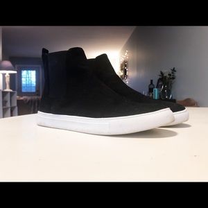 Steve Madden sneakers